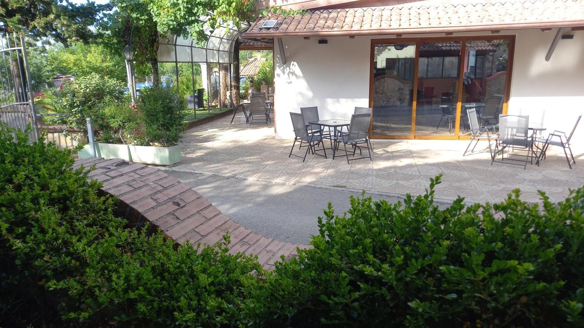Parco Sogni D'Oro Aparthotel Montella Luaran gambar