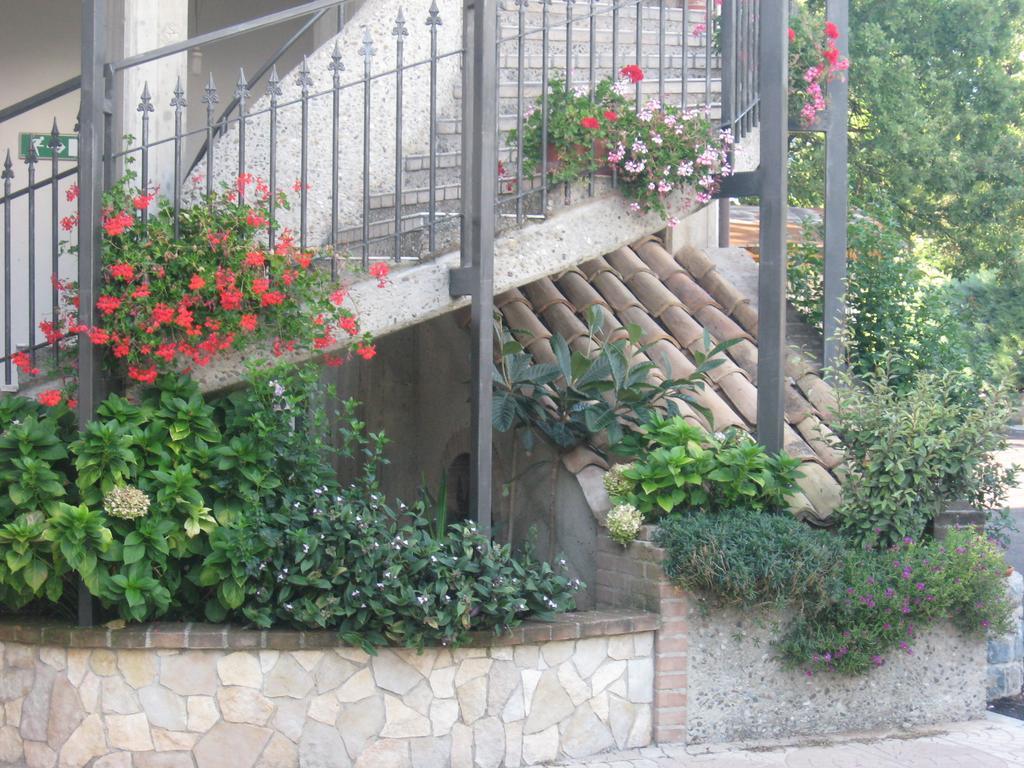 Parco Sogni D'Oro Aparthotel Montella Luaran gambar