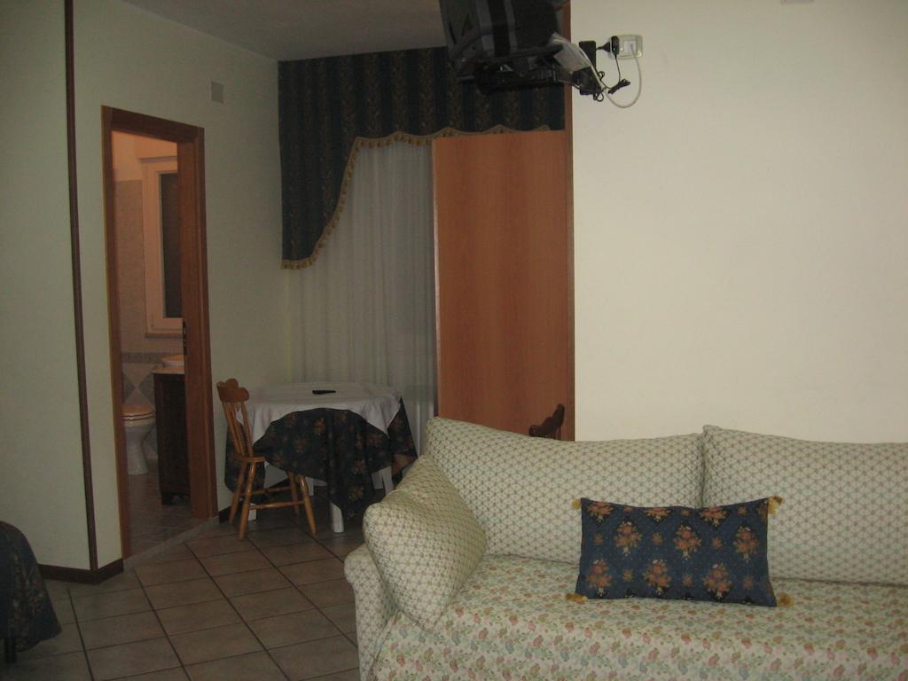 Parco Sogni D'Oro Aparthotel Montella Bilik gambar