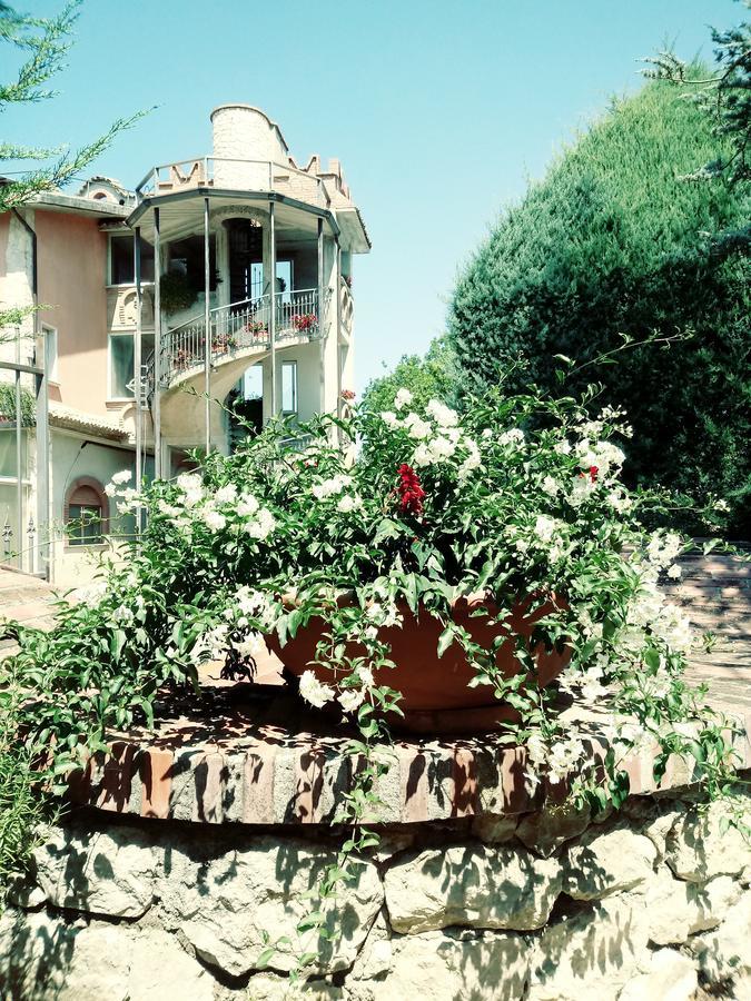 Parco Sogni D'Oro Aparthotel Montella Luaran gambar