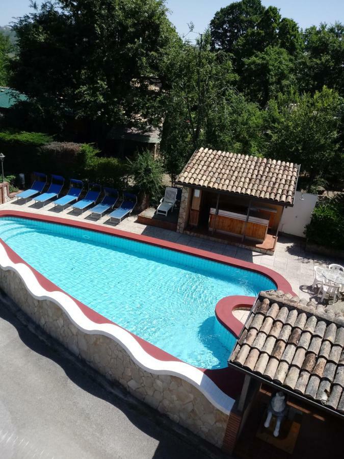Parco Sogni D'Oro Aparthotel Montella Luaran gambar